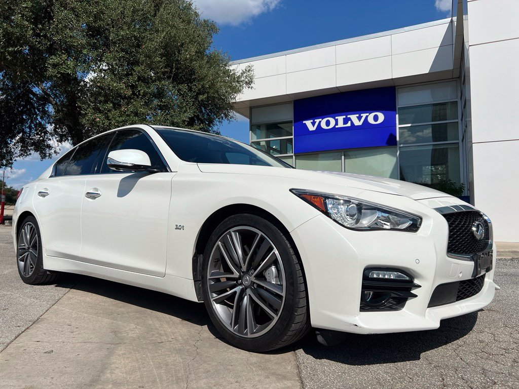 2016 INFINITI Q50