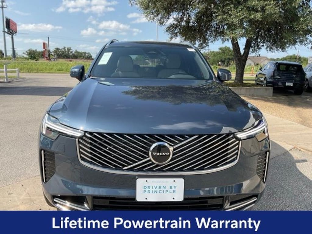 New 2026 Volvo XC90 plug-in hybrid T8 Core SUV