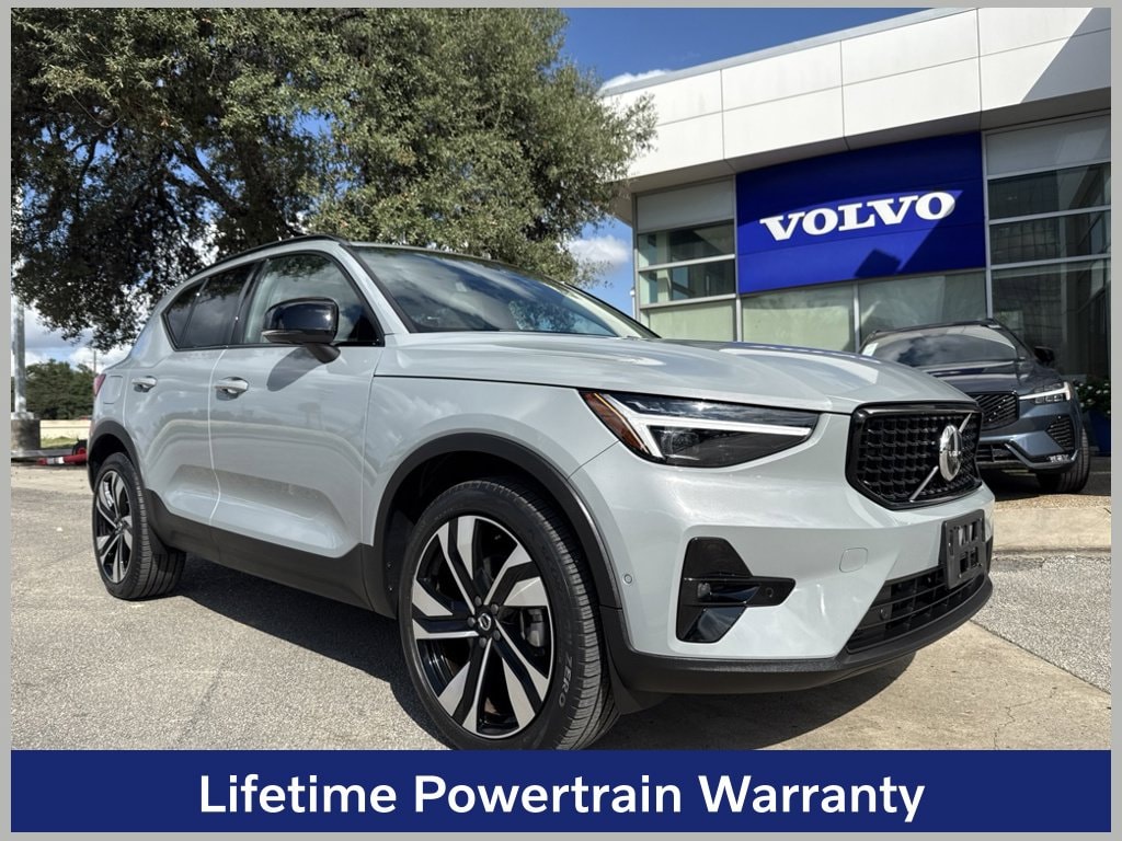 2024 Volvo XC40