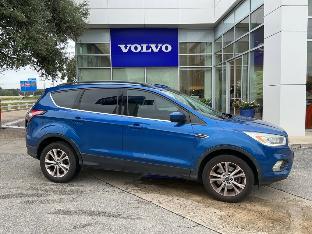 Used 2017 Ford Escape SE SUV