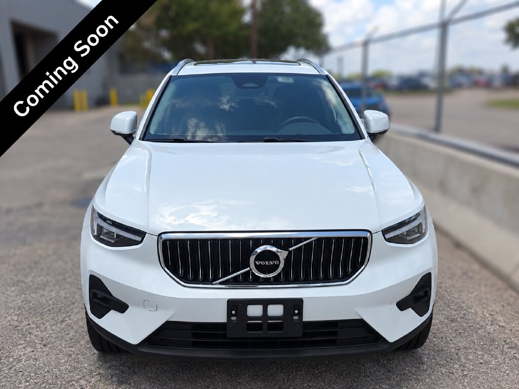 Certified 2025 Volvo XC40 B5 Plus Bright Theme SUV