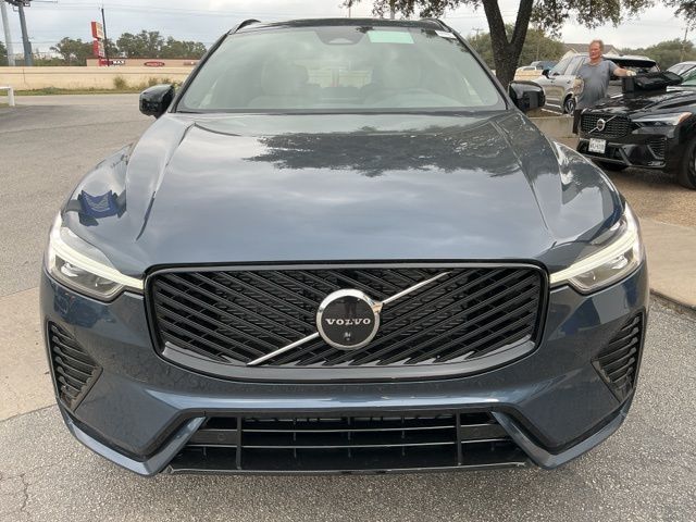 New 2026 Volvo XC60 B5 Plus SUV