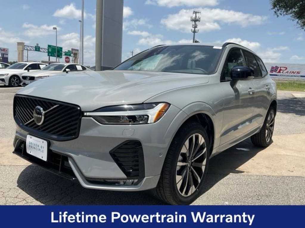 New 2026 Volvo XC60 B5 Plus SUV