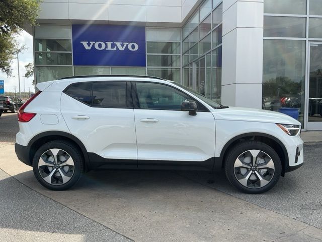 New 2026 Volvo XC40 B5 Plus SUV