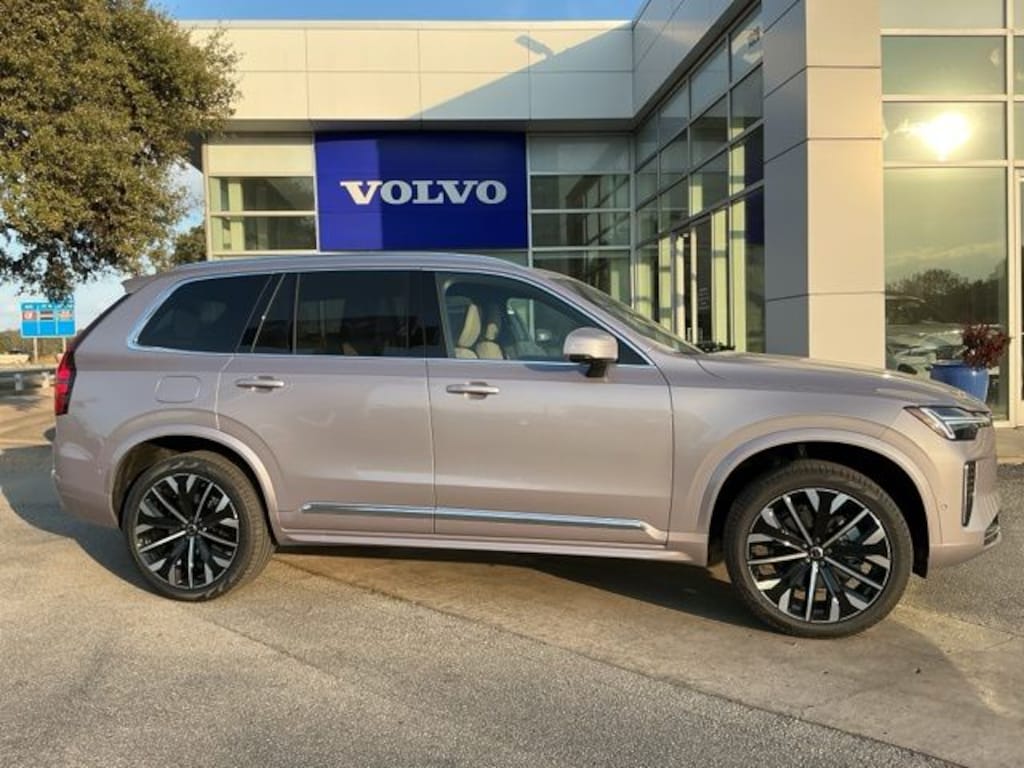 New 2026 Volvo XC90 B6 Plus 7-Seater SUV