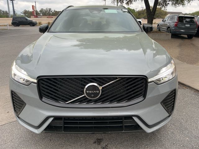 New 2026 Volvo XC60 B5 Plus SUV