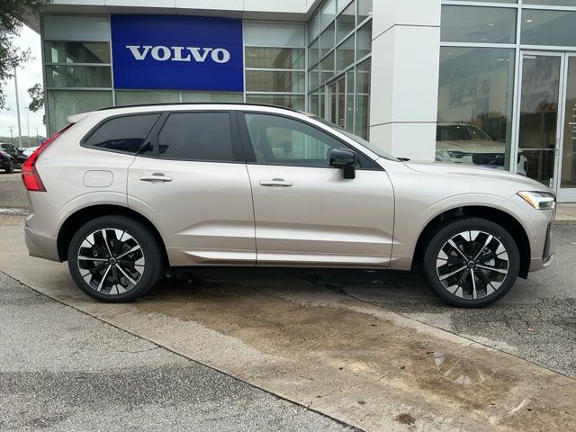 New 2026 Volvo XC60 B5 Plus SUV