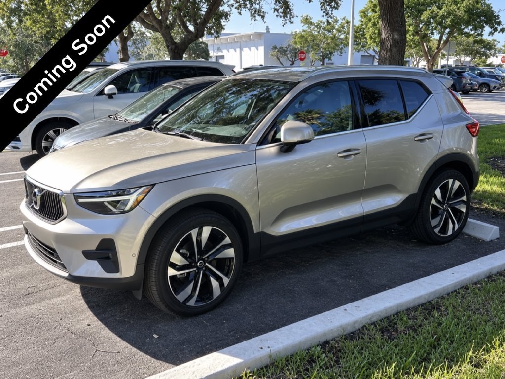 Certified 2024 Volvo XC40 B5 Plus Bright Theme SUV