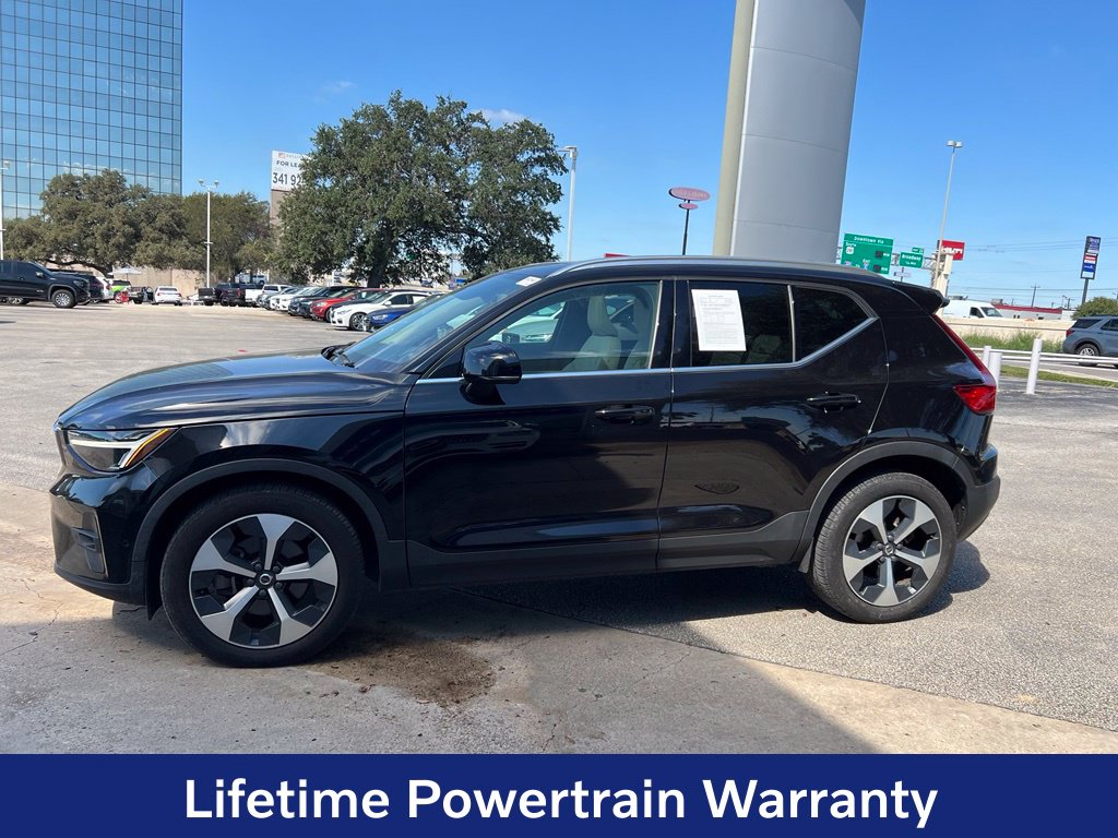 Certified 2023 Volvo XC40 B4 Plus Bright Theme SUV