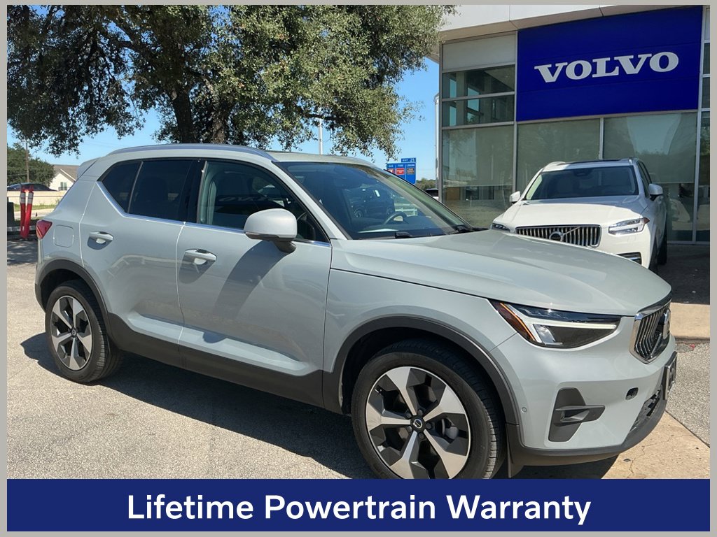 2024 Volvo XC40