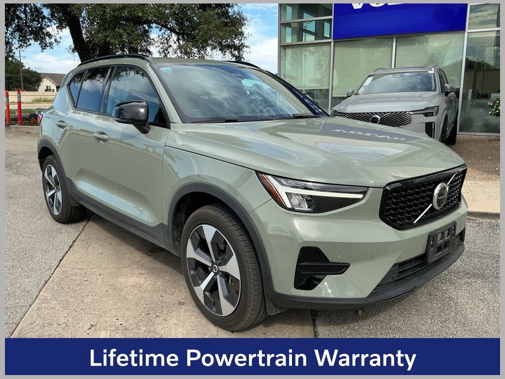 Certified 2024 Volvo XC40 B5 Core SUV