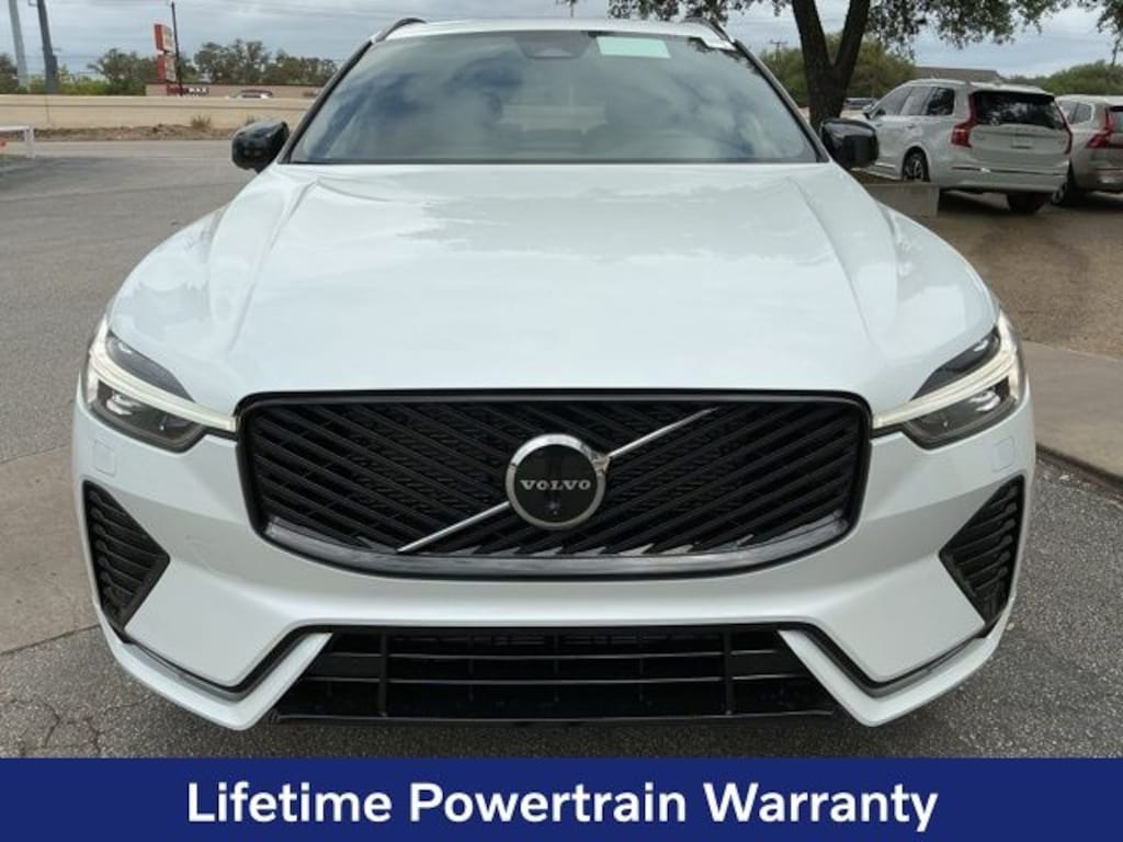 New 2026 Volvo XC60 B5 Plus SUV