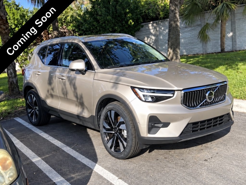 Certified 2024 Volvo XC40 B5 Plus Bright Theme SUV