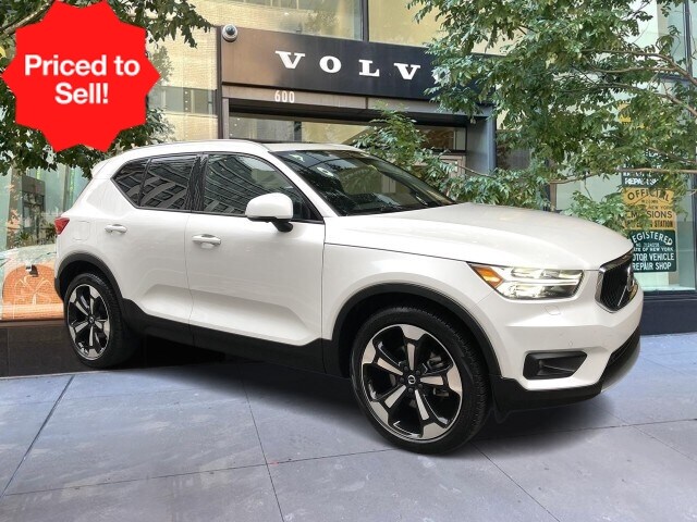 2022 Volvo XC40