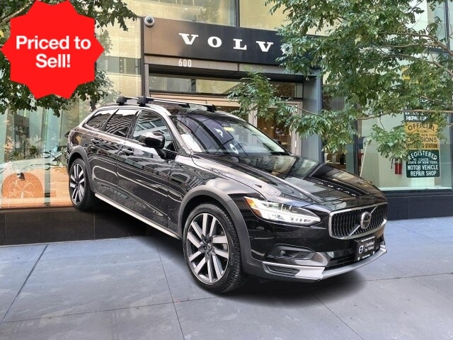2023 Volvo V90 Cross Country