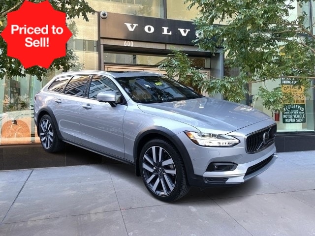 2023 Volvo V90 Cross Country