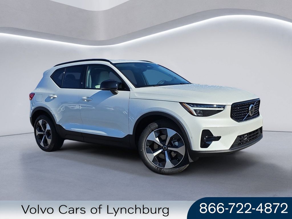 2026 Volvo XC40