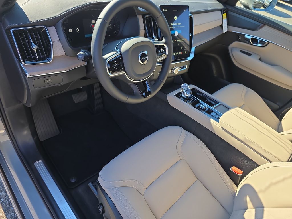 2026 Volvo XC90 Plus - Photo 9