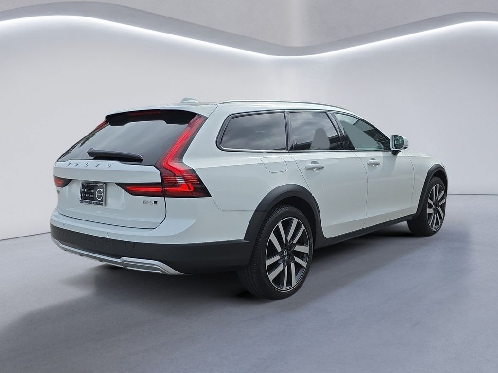 Certified 2025 Volvo V90 Cross Country B6 Ultra Wagon