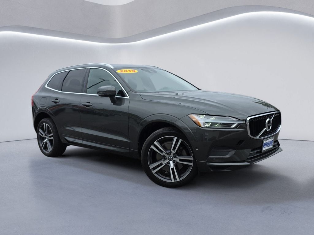Used 2019 Volvo XC60 T6 Momentum SUV