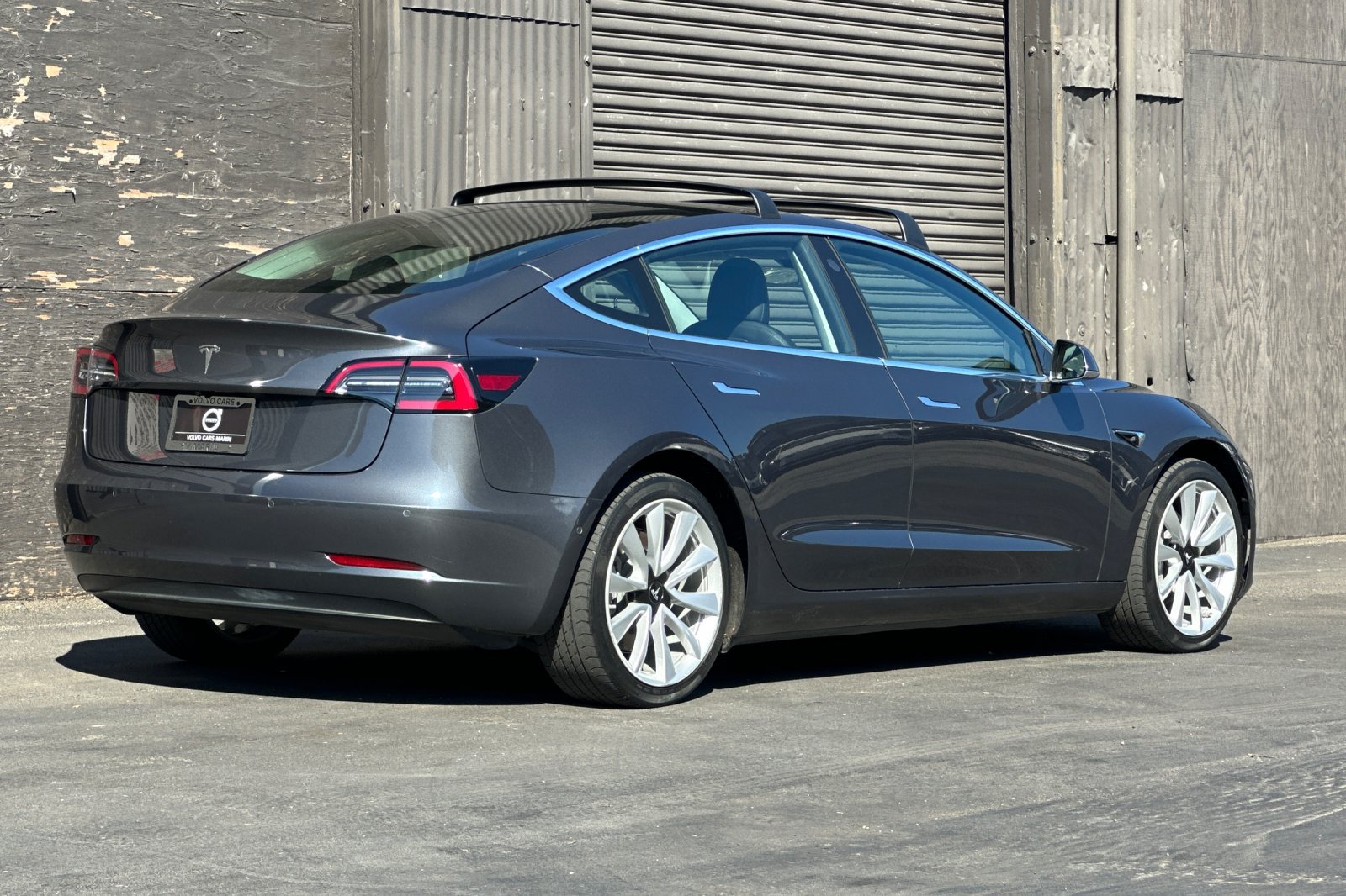 Used 2018 Tesla Model 3 Long Range with VIN 5YJ3E1EA5JF053043 for sale in San Rafael, CA