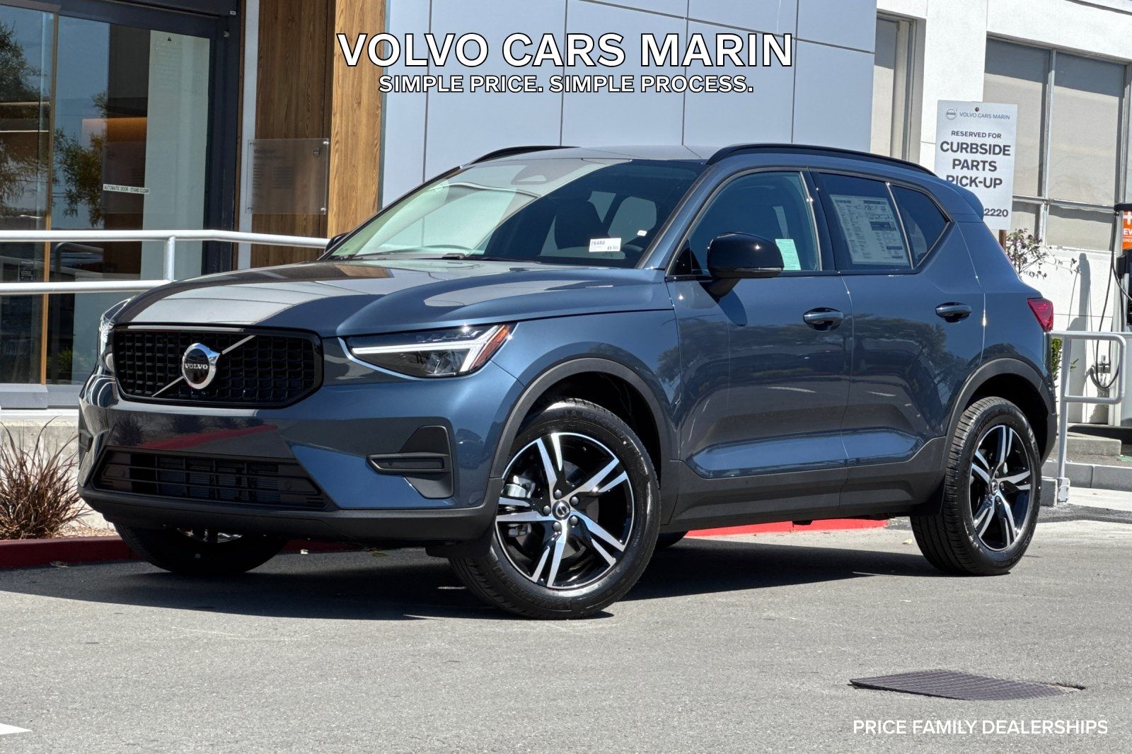 2026 Volvo XC40 Core