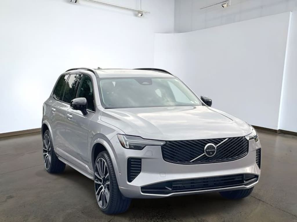 Used 2026 Volvo XC90 B6 Ultra Dark Theme 7-Seater SUV