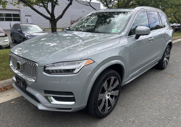  Volvo XC90 plug-in hybrid
