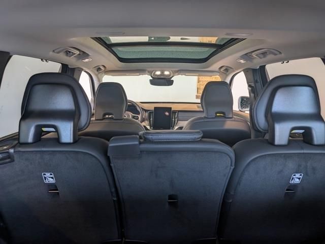 2026 Volvo XC90 Ultra - Photo 28