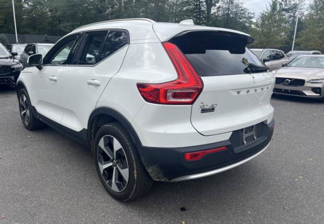 Used 2024 Volvo XC40 B5 Plus Bright SUV
