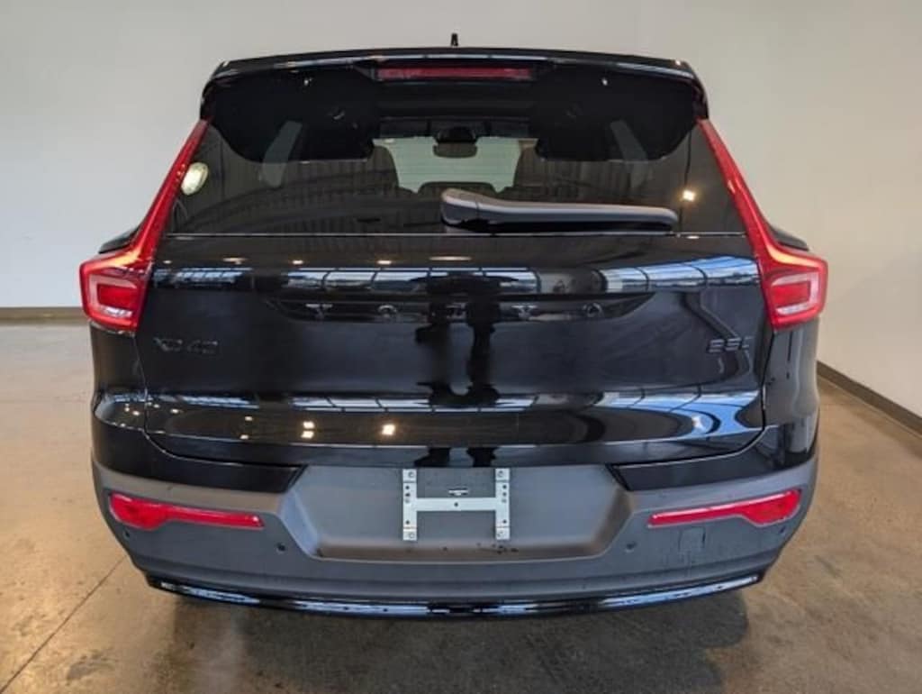 New 2026 Volvo XC40 B5 Ultra Black Edition SUV