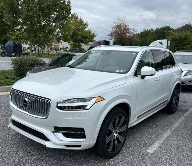  Volvo XC90 plug-in hybrid