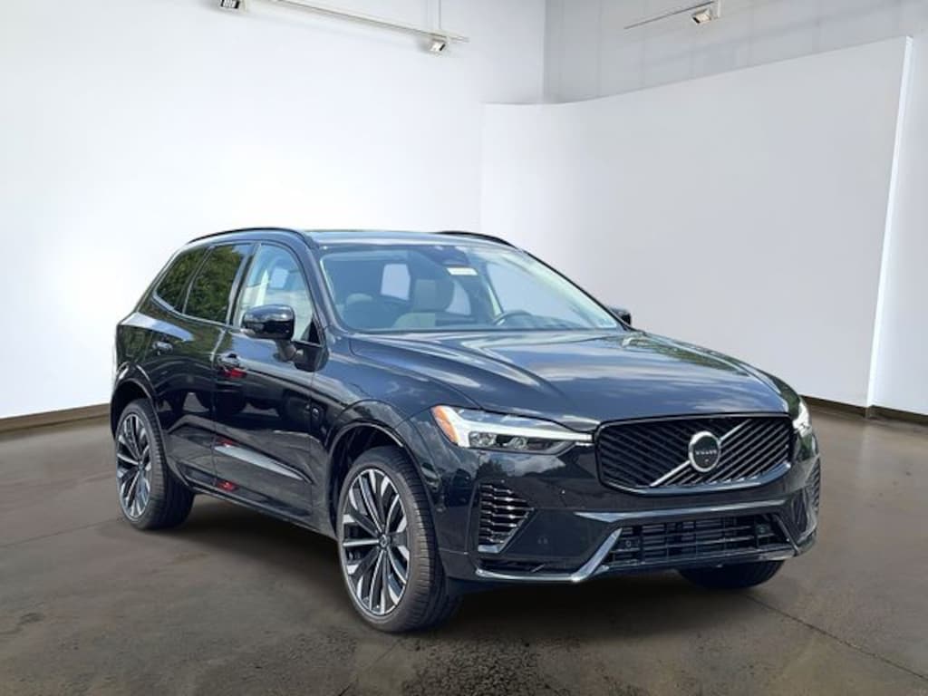 New 2026 Volvo XC60 plug-in hybrid T8 Ultra SUV