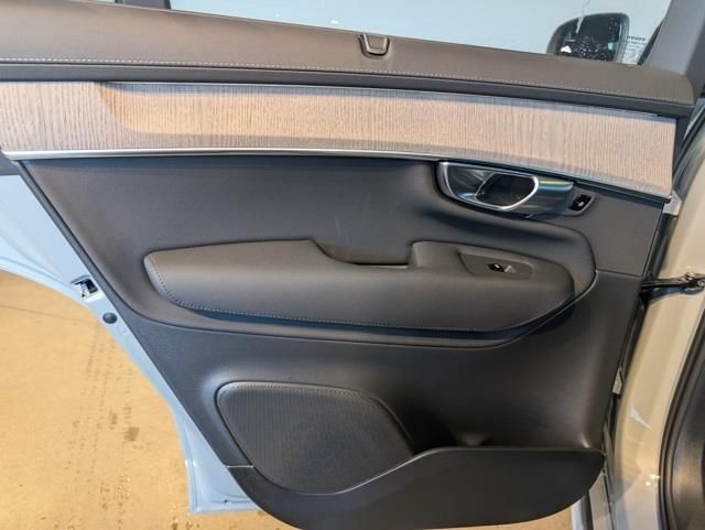 2026 Volvo XC90 Ultra - Photo 21