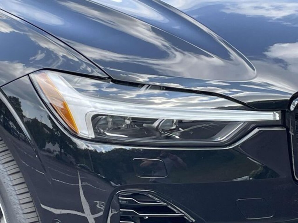 New 2026 Volvo XC60 plug-in hybrid T8 Plus SUV