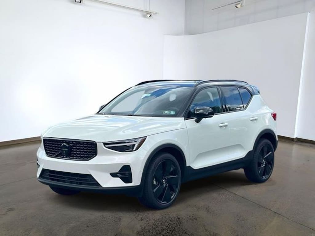 New 2026 Volvo XC40 B5 Ultra Black Edition SUV