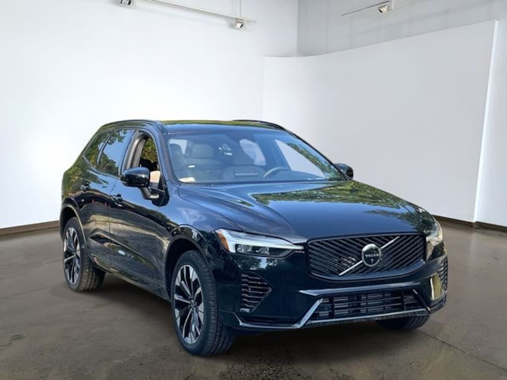 New 2026 Volvo XC60 plug-in hybrid T8 Plus SUV