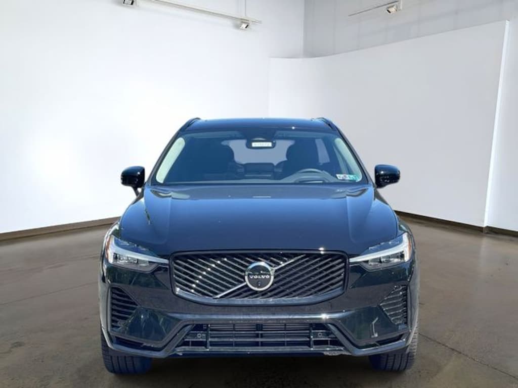 New 2026 Volvo XC60 plug-in hybrid T8 Ultra SUV