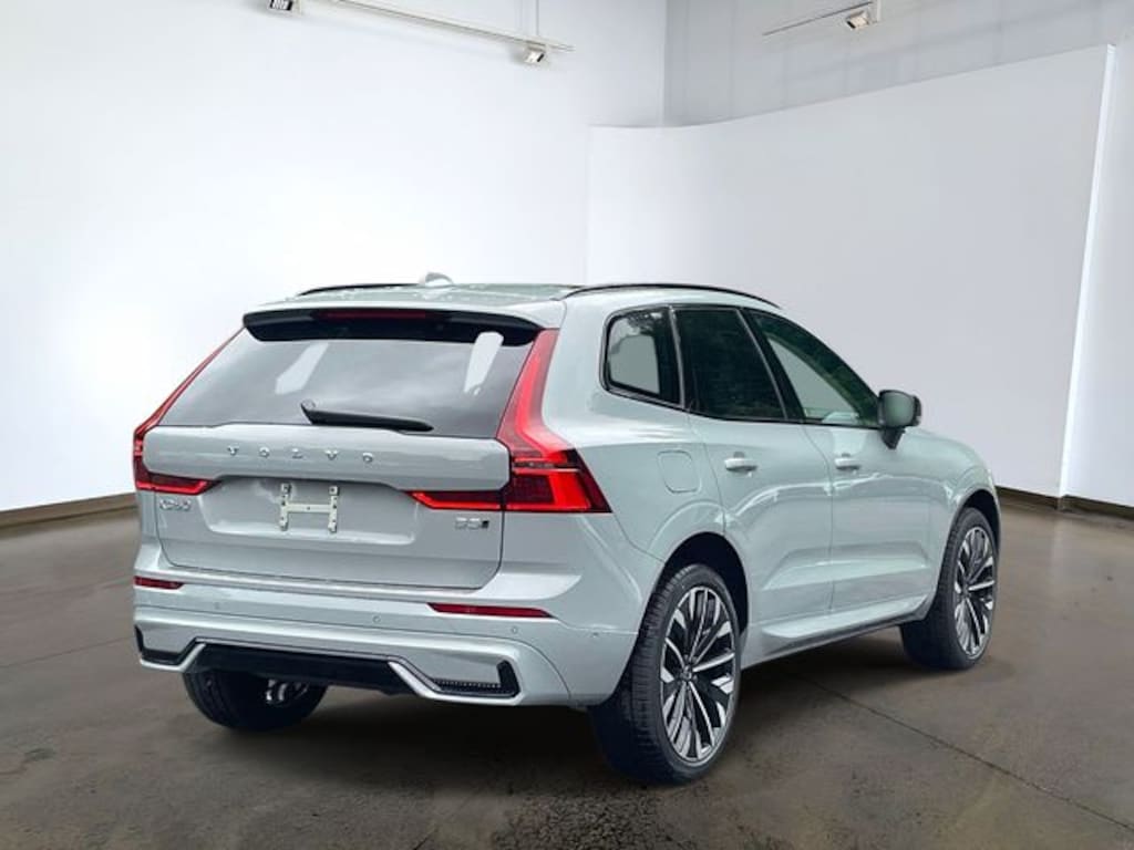 New 2026 Volvo XC60 B5 Ultra SUV