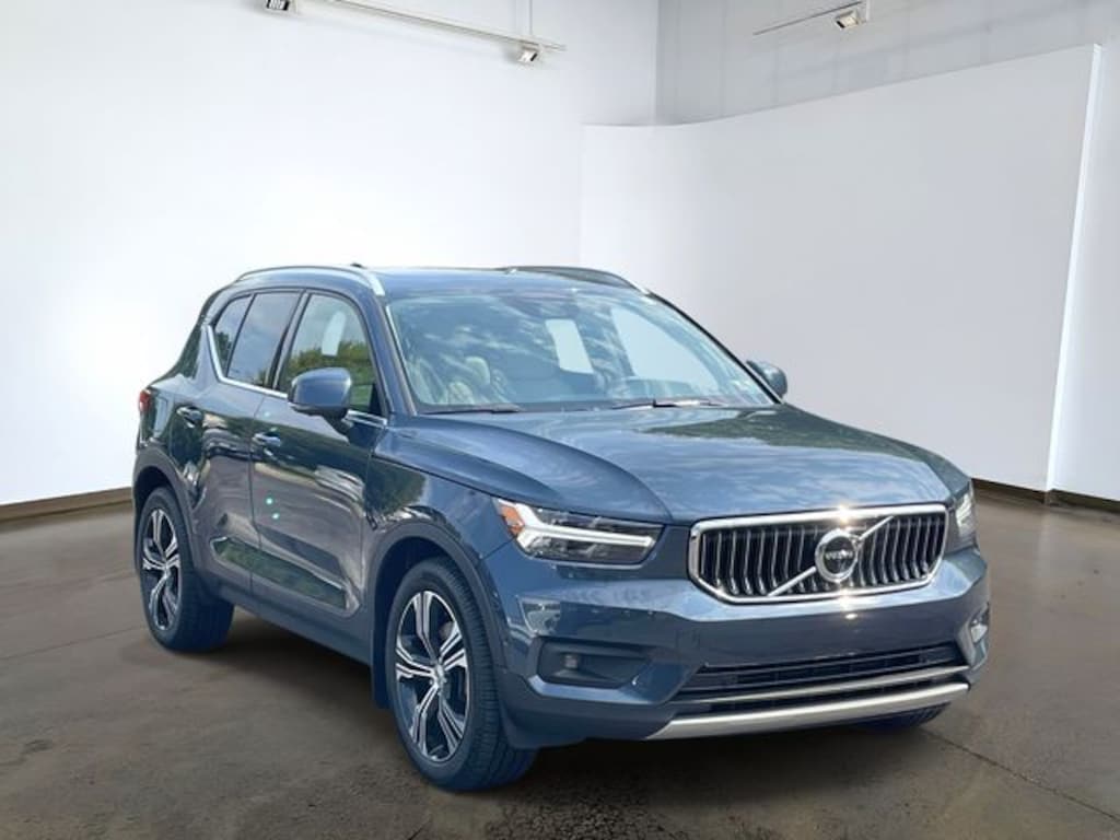 Used 2019 Volvo XC40 T5 Inscription SUV