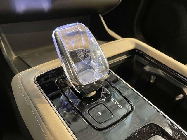 2026 Volvo XC90 Plus - Photo 31