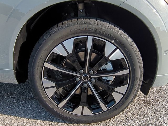 2026 Volvo XC60 Plus - Photo 12