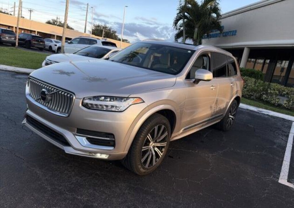 Used 2024 Volvo XC90 B5 Core SUV