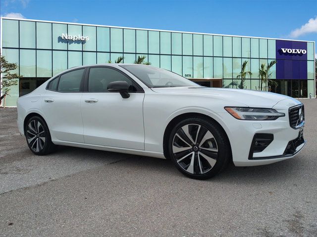 2022 Volvo S60