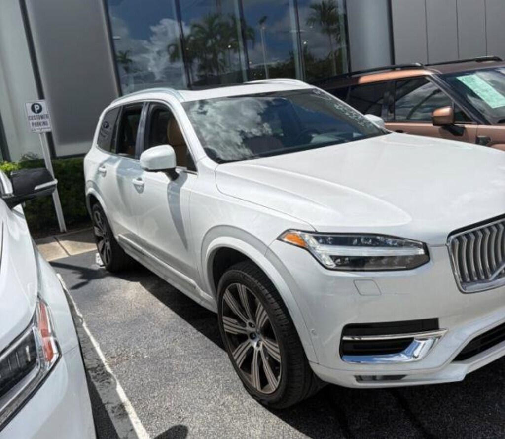 Used 2025 Volvo XC90 B5 Ultra SUV