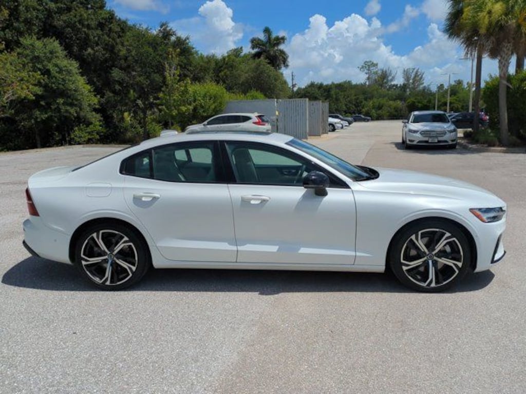 Certified 2025 Volvo S60 B5 Plus Sedan