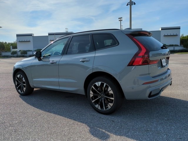 2026 Volvo XC60 Plus - Photo 7