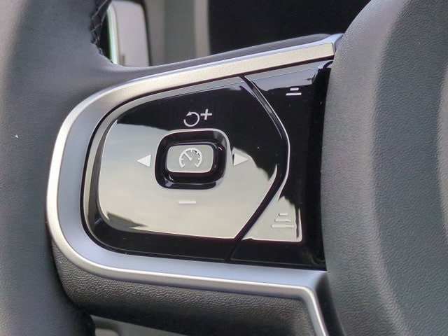 2026 Volvo XC60 Plus - Photo 26
