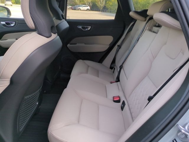 2026 Volvo XC60 Plus - Photo 15