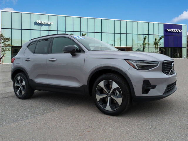Used 2026 Volvo XC40 B5 Plus SUV